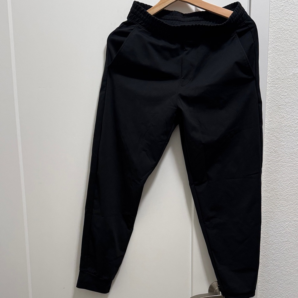 Uniqlo Black Airism Joggers